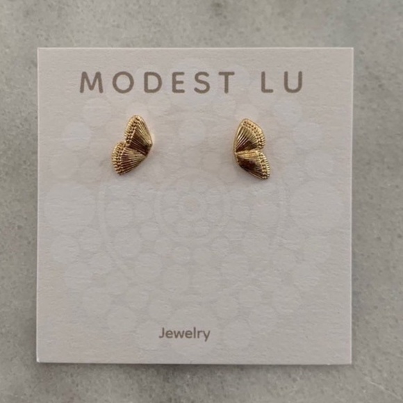 COPY - Gold Butterfly Wing Stud Huggie Earrings Brand New - Picture 2 of 4